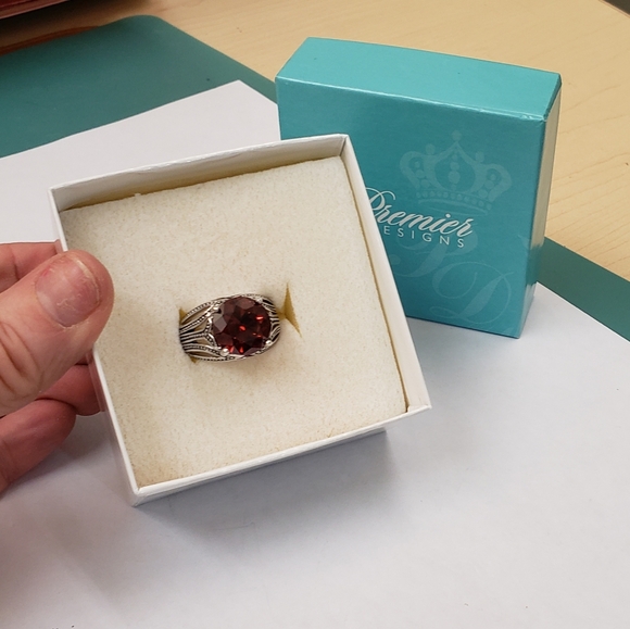 Premier Designs, NWT Large garnet stone filigree silver ring SZ 7 - Picture 4 of 12
